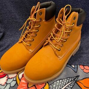 Men’s G.H. Bass & Co. Lug Boot NWT